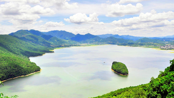 Shizhu Lake