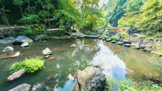 磐安水下孔景區