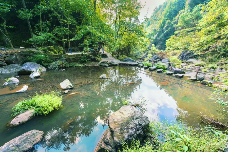 磐安水下孔景區