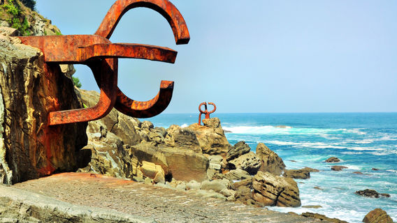 Comb of the Wind (Eduardo Chillida, 1976)