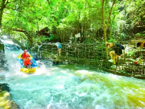Huanglongxia Drifting