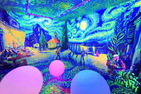 Van Gogh Star Sky Art Museum (Zhuhai Flagship Store)