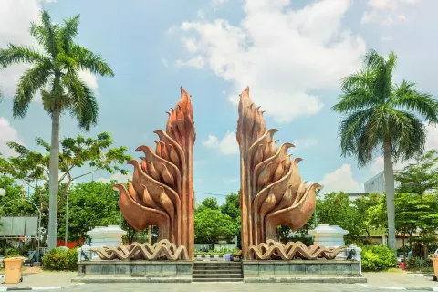 Heroes Monument