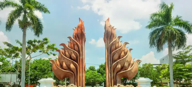 Hotels near Java Aquatic