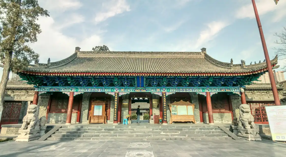 만수팔선궁 주변 호텔