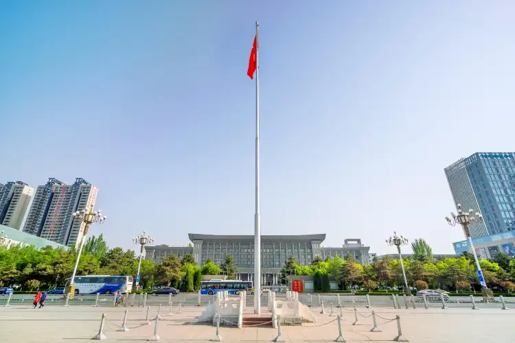 Hotels near Arding Square