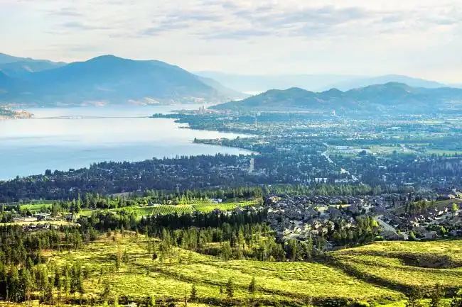 Hotels near Okanagan Lake