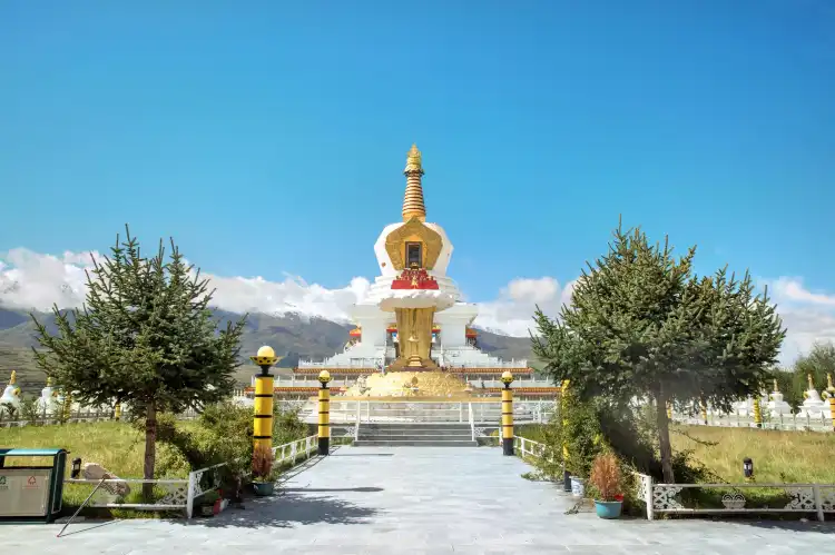 Hotels near Baita Park