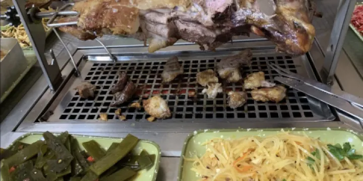 蒙古巴圖魯烤羊腿