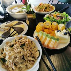 莫幹山課間度假酒店·晴餐廳張用戶圖片