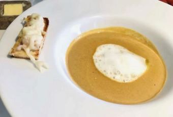 Khema Pasteur User Photo