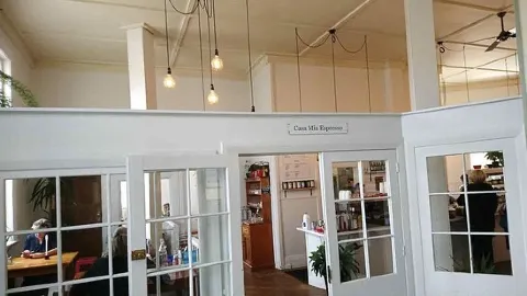 The Woolstore Cafe in 오아마루