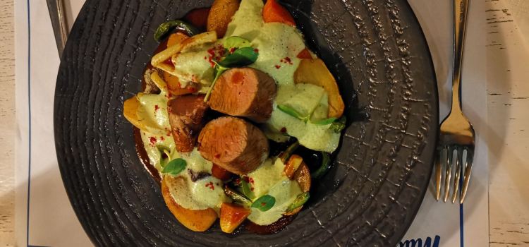Macok Bistro and Wine Bar