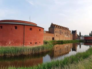 I thought Malmö will be just a stopover for me, but actually the town has much to offer. From the castle, across the park, the twisted tower skyscraper and the Oresund bridge nearby. Also there were many canals and some small bridges. Actually it was my first time in Sweden and I really enjoyed the place. 
#happynewyear
