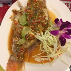 Song Pee Nong 2 User Photo