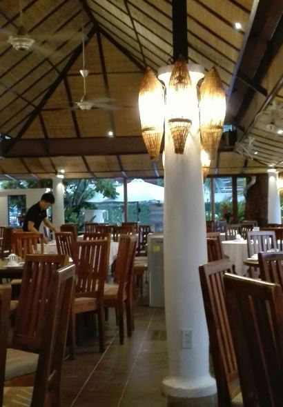 Ngoc Trai Restaurant - Seafood-Vietnamese Cuisine