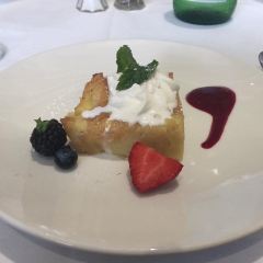 51fifteen Cuisine & Cocktails 여행 사진