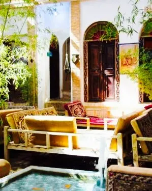 Abbasi Tea House & Traditional Restaurant