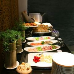 MING YUE User Photo