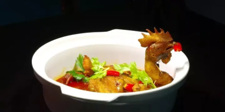 趕水特色辣子雞