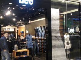 Lee（Central拉玛9路购物中心）