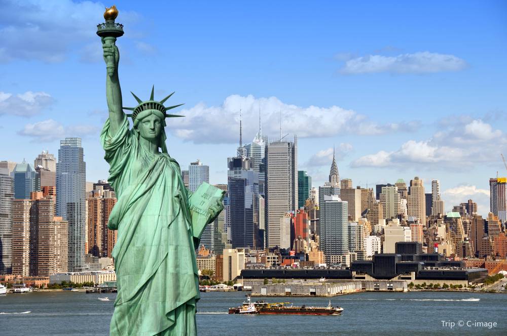 Patung Liberty – New York, Amerika Serikat