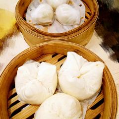 MU GUI YING User Photo