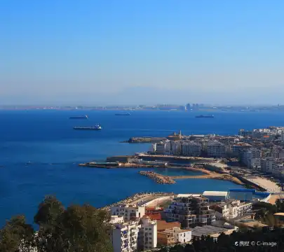 アルジェのホテル