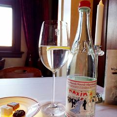 Maxim's DE PARIS User Photo