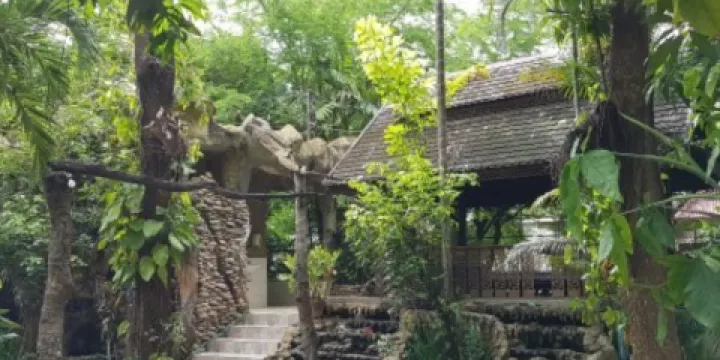 Bankhiangnam Restaurant