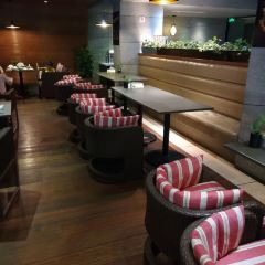 恐龙谷·温泉养生餐厅(恐龙园店) User Photo