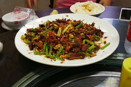 宝华小吃(兴海北街店)