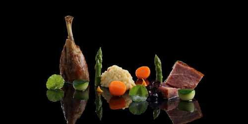 The Puhu Restaurant & Lounge