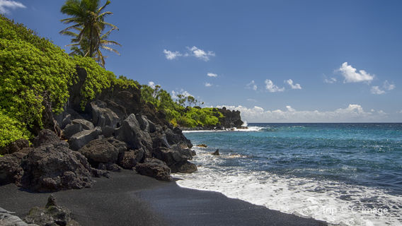 Wai'anapanapa State Park