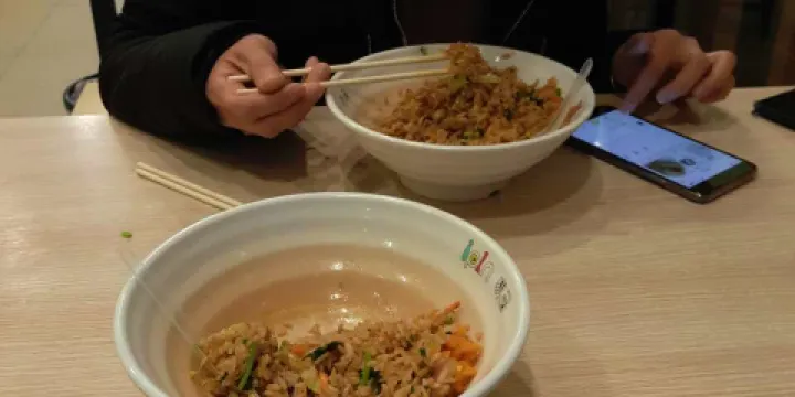 易記酸辣粉七星分店