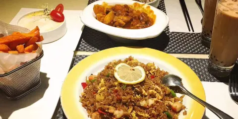 半秋山西餐廳(荊門東方百貨店)