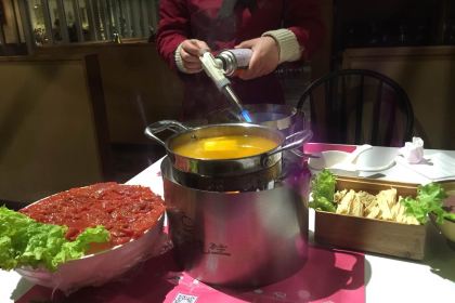 三不牛腩锅物料理(苍南银泰店)