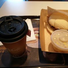 麦当劳(季华东路得来速店) User Photo