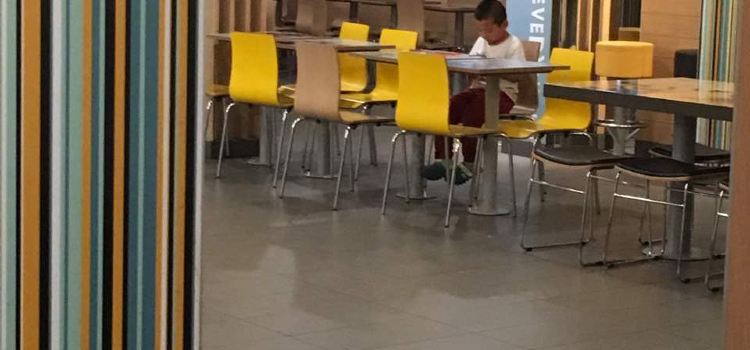 麦当劳(东胜区大广场店)