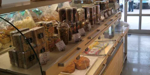 歐莎蜜爾烘焙店（集貿店）
