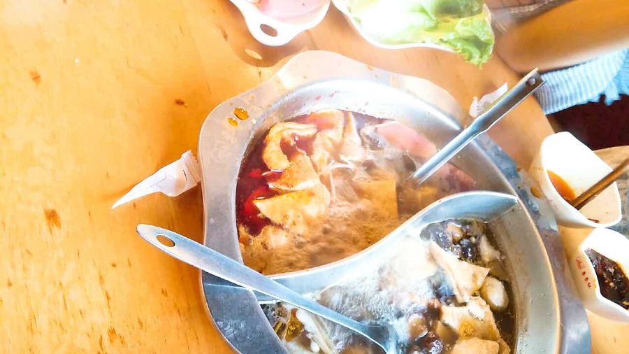 Jijihong Hot Pot (jiujiangxinhuachengguangchang)