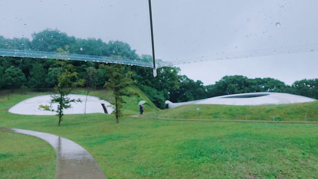 豐島美術館