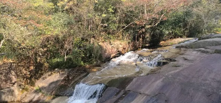 汪胡山顶人家