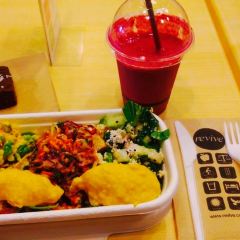 Revive Cafe User Photo