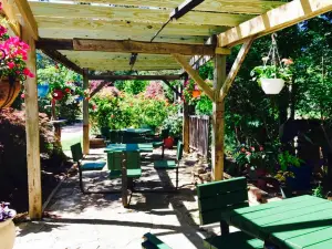 Grist Mill Garden Cafe