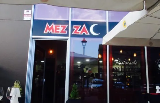 Mezza Pizza