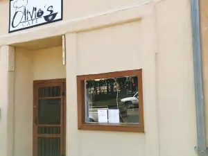Olivia's Cafe