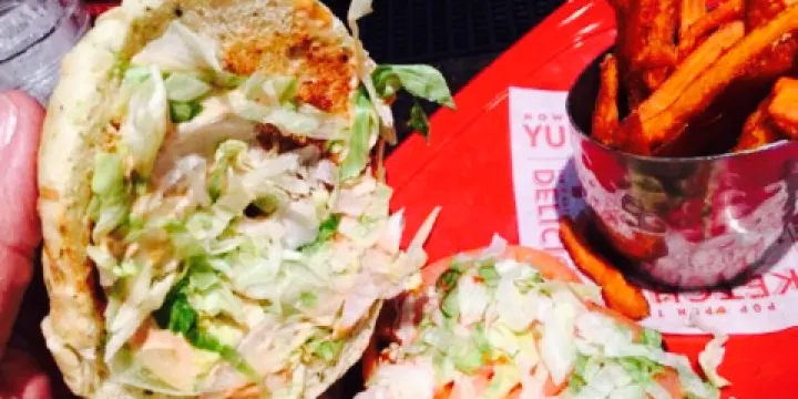 Red Robin Gourmet Burgers