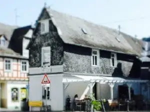 Kaub-Mitte Artur’o Kitchen