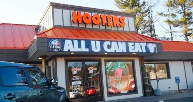 Hooters